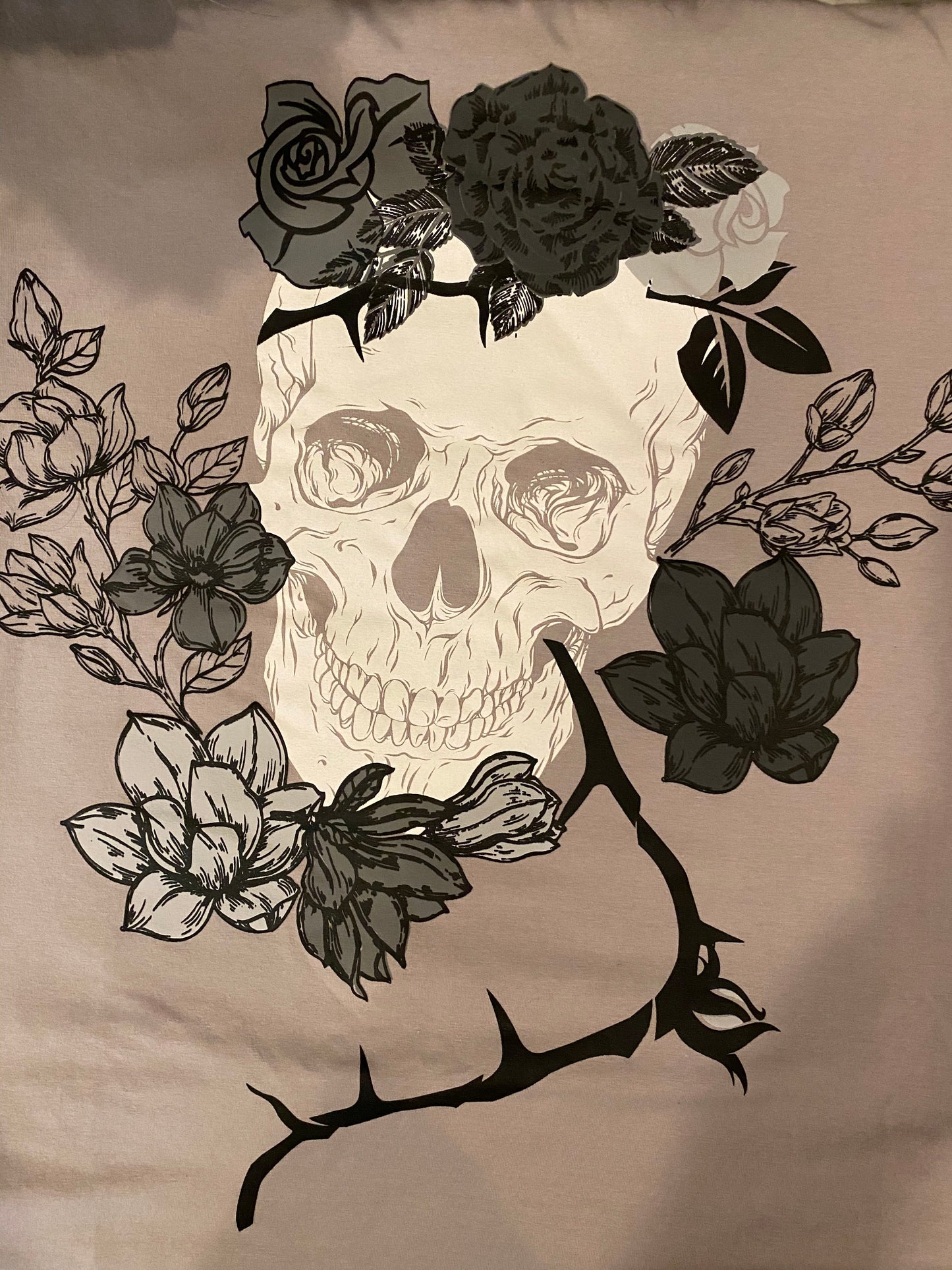 Unisex Skull and rose printed Tee shirt