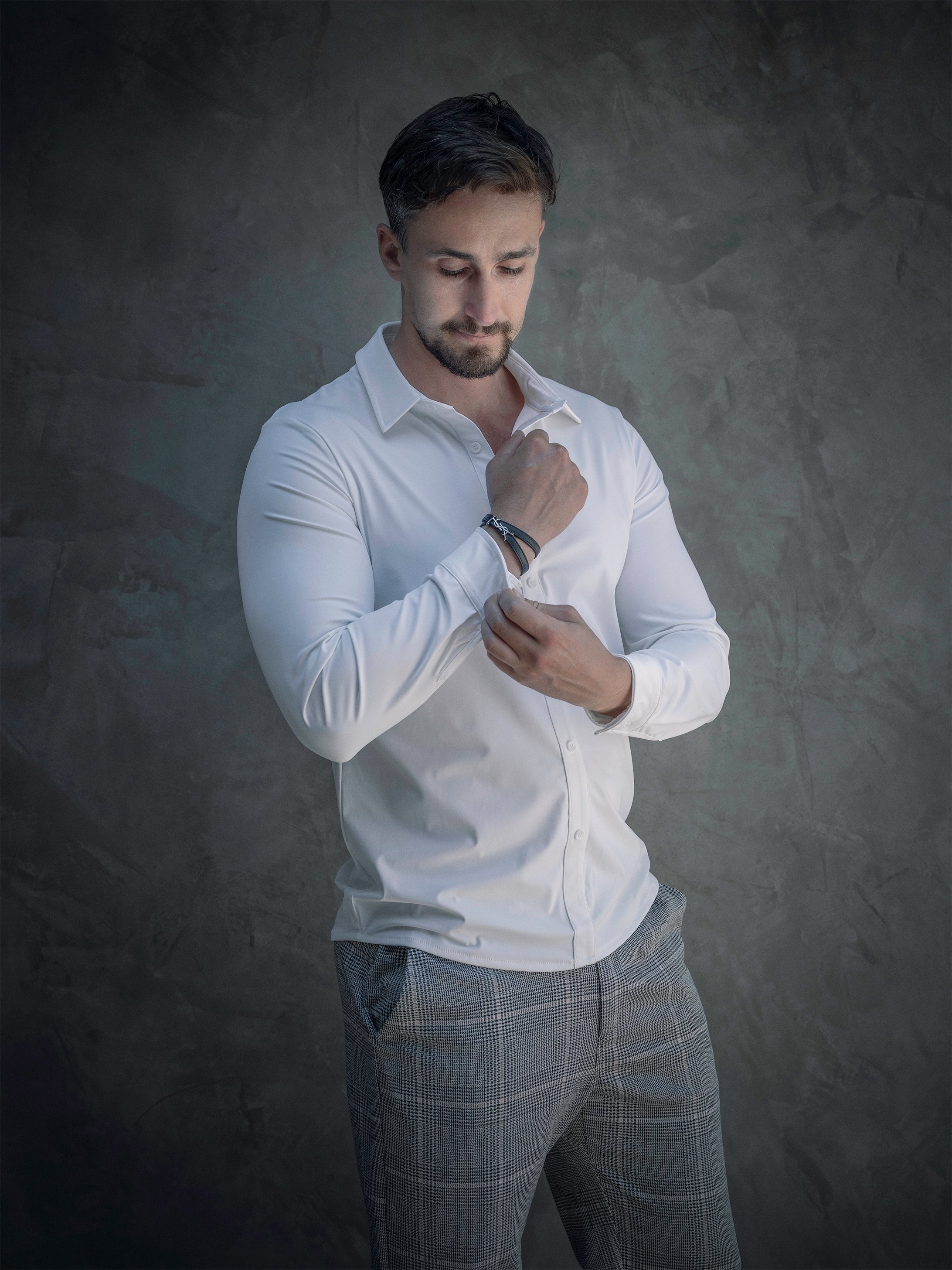 Performance dress shirt